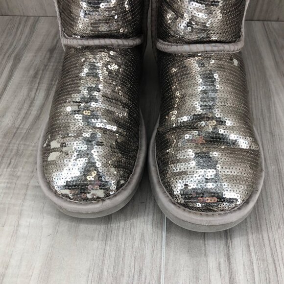 UGG Boots Women's 6 Silver Sequin Shearling Lined Winter Slip On - Picture 9 of 11